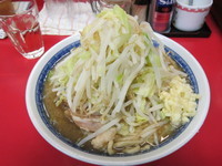 「小ラーメン680円（ヤサイ、ニンニク）」@らーめん豚喜の写真