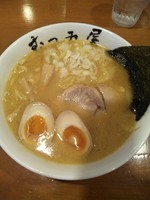 「白味噌らーめん（味玉トッピング）」@らーめん むつみ屋 栄店の写真