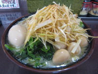 「ネギ塩チャーシューメン（麺硬め・味普通・脂普通）」@壱成家 柏店の写真