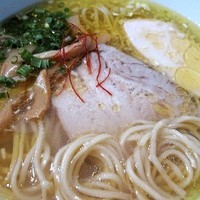 「塩らぁ麺　700円」@麺や維新の写真