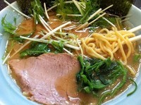 「ラーメン（麺かため）580円＋ハリハリ 200円」@匠家 水戸中央本店の写真