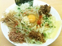 「どっぐそば 野菜、ニンニク、チーズ増し」@DOG HOUSEの写真