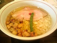 「牛骨らあめん（塩）」@麺屋じもとの写真