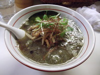 「煮干しらーめん（11.12月限定） 750円＋メンマ増し」@燵家製麺の写真