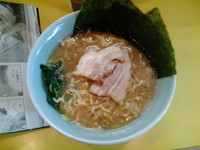 「らーめん（油多目、麺固）。」@家系らーめん 品壱家の写真