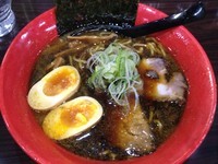 「黒・味玉らーめん（￥880）」@麺家いろは 海老名ビナウォーク店の写真