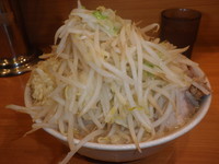 「小ラーメン（７００円）野菜・ニンニク」@ラーメン二郎 八王子野猿街道店2の写真