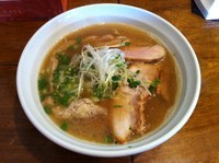 「【限定】渡り蟹＋鶏＋α ラーメン　750」@はりけんラーメンの写真