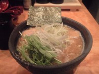 「醤油ラーメン大盛＋煮卵」@俺の創作らぁめん 極やの写真