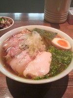 「鰮鶏醤油￥700円（大盛￥100円　豚増2枚￥200円）」@喜元門 つくば研究学園店の写真