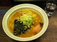 「濃厚鶏らーめん」@濃厚鶏らーめん 武者道の写真