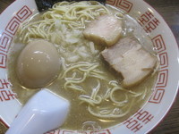 「中華そば＋味玉（６５０円＋１００円）」@中華ソバ 伊吹の写真