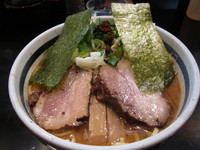 「濃厚豚骨魚介ハード大盛り」@麺家 うえだの写真