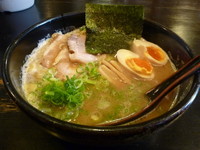 「半熟味玉らーめん」@つじのやの写真