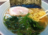 「らーめん 600円＋ほうれん草 80円」@横浜らーめん 椿家の写真