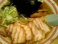 「特製中華そば 中盛り（950円）」@松戸中華そば 富田食堂の写真