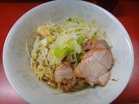 「汁なし小（麺少な目、ニンニク）６００円」@ラーメン二郎 環七一之江店の写真