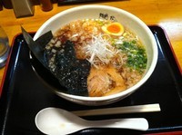 「隆二ラーメン（中細）」@麺場 隆二の写真