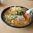 ゴマ担ラーメン　￥７５０