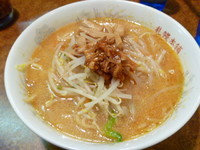 「みそラーメン　６７０円」@札幌本舗の写真