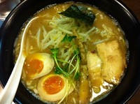 「鶏濃厚魚介味玉らぁめん（800円）」@TOKYO 鶏そば TOMOの写真