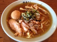 「鶏煮干しそば＋味玉（￥700＋￥100）」@東京煮干中華そば 三三㐂 大森の写真