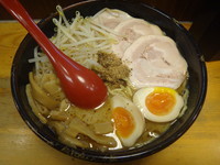 「全部増し濃厚味噌らあめん(930円)」@竹屋 田無店の写真