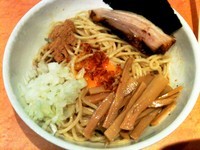 「平日限定まぜそば大盛りチーズ入り」@麺家 一鶴の写真