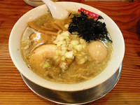 「中華そば」@らーめん 滋魂の写真