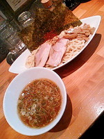 「つけ麺７００円+海苔(ｸｰﾎﾟﾝ)」@麺屋 騎士の写真