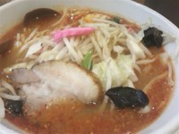 「過激味噌ラーメン(札幌風中太麺)900円」@旭川ラーメン 最上家の写真