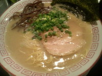 「長浜らーめん」@博多長浜らーめん 六角堂 町田店の写真