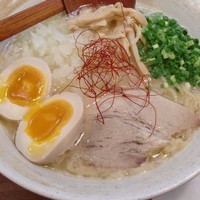 「濃厚鶏白湯らーめん」@麺匠ようすけの写真