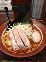 「赤辣麺（細麺）800円」@豚骨醤油らーめん 誠屋 八幡山本店の写真