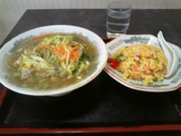 「タンメン＋半チャーハン」@中華そば 福本屋の写真