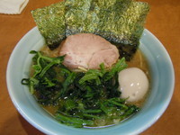 「ラーメンカタメ味玉レンソウ」@武蔵家Paul柳萬の写真