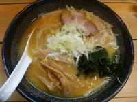 「味噌らーめん+自家製餃子(700+300=1000円)」@味噌らーめん屋 宏ちゃんの写真