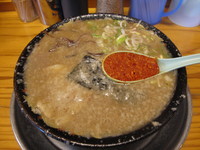 「とんこつ・黒（こってり）　５９０円」@火の国 文龍 総本店の写真