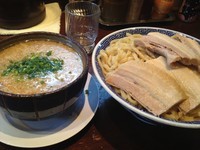 「背脂つけめん　大盛　豚」@ラーメン無限大 津田沼店の写真