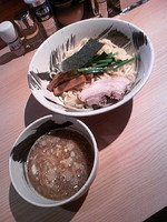 「つけ麺７００円」@麺屋 みちしるべ 二子玉川本店の写真