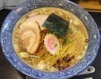 「粟国の塩そば大盛」@中華そば 多賀野の写真