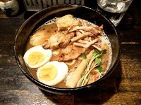 「特製ラーメン」@燈の車の写真