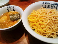 「煮番搾り800円＋大盛100円＋味玉（サービス）＝900円」@東京煮干中華そば 三三㐂 大森の写真