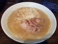 「肉中華そば７５０円＋スープ増し１００円」@麺処 遊の写真