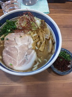 「濃厚エビ辛しみそ中華そば【800円】」@浜屋 五反田店の写真