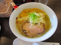 「ワンタン麺」@TSURUMEN 大阪城北詰店の写真