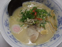 「王（おう）ラーメン」@大阪王将 萱島店の写真