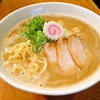 「濃厚煮干しそば（大盛り）　￥８５０」@月と鼈の写真