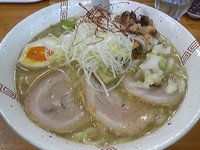 「醤油ちゃーしゅー麺（中盛）」@らーめん 弥七の写真