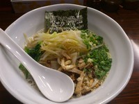 「にんにく塩らぁ麺＋替玉　700+100=800円」@らあ麺 みかみの写真